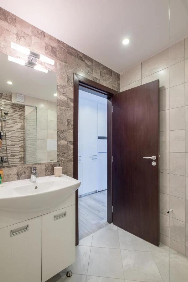 Quiet & Airy Modern Apt. Top Centre Free Parking Sofía Exterior foto